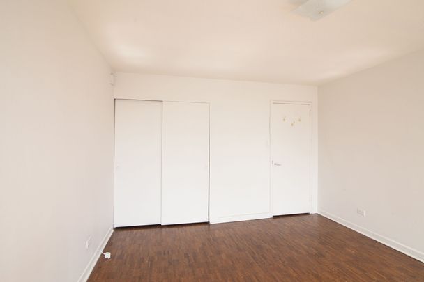 1975 Maisonneuve Blvd West - Photo 1