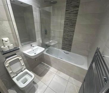 Apt 6 The Gallery, 71 Dublin Road, Belfast, BT2 7HG - Photo 1