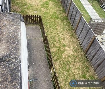 2 bedroom maisonette to rent - Photo 1