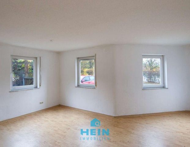 Freundliche 2-Raumwohnung mit Fußbodenheizung / Einbauküche und PKW-Stellplatz - Photo 1