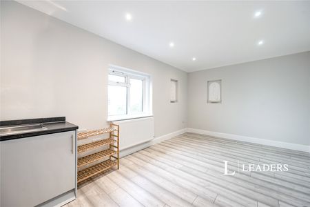 1 bedroom apartment to rent 15 Yarborough Road, Southsea, PO5 - Photo 4