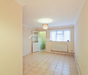 1 bedroom ground floor maisonette to rent - Photo 4