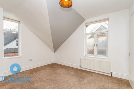 3 bed Apartment for Rent - Photo 3