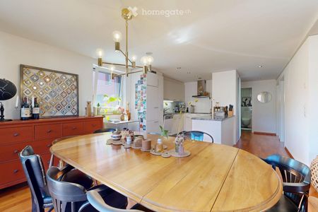 Stilvolle 3.5-Zimmerwohnung mit Balkon und Einstellhallenplatz - Foto 2