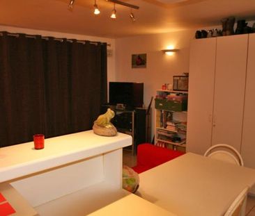 Studio te Toekomststraat 11 (Kortrijk), T4 - 560 €/maand. Pand Code... - Photo 4