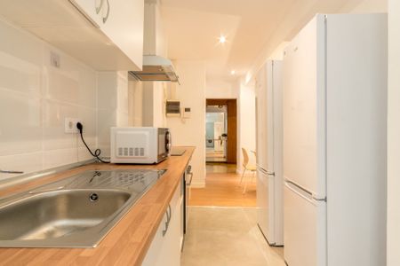 Beautiful and luminous room in Madrid - Photo 2