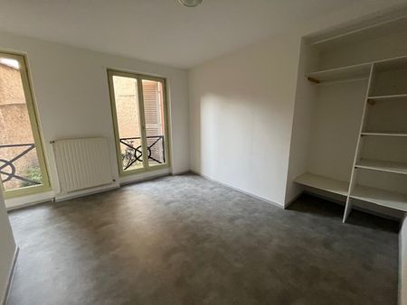 Location Appartement 2 pièces 49m² - Photo 2