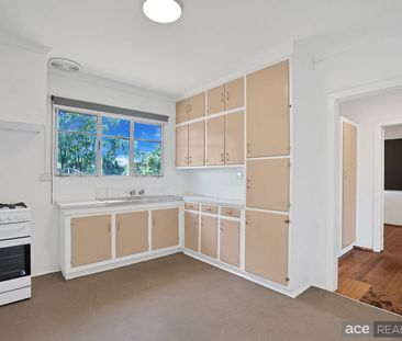 Perfect Family Home - Photo 1