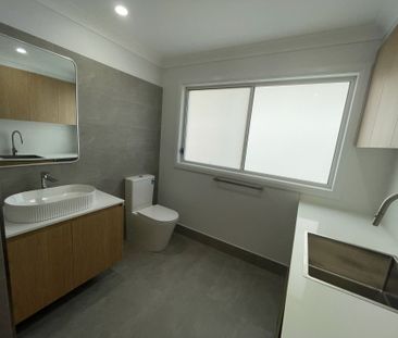 Modern 2 Bed, 1 Bath Flat in South Kempsey - Photo 5