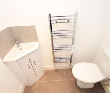 3 bedroom House To Let - Photo 6