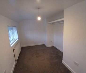 2 bedroom detached house to rent - Photo 4