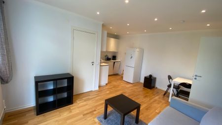 2:a Tumba 45m2 - Photo 3