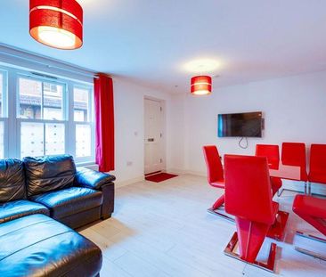 4 bedroom terraced house to rent - Photo 1