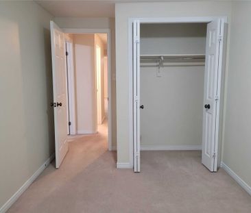 For Lease - 218 Featherstone Crescent, Kitchener, Ontario - Photo 4