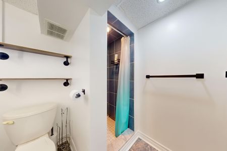 For Lease - 326 Rosedale Drive Unit# Bsmt, Whitby, Ontario - Photo 4