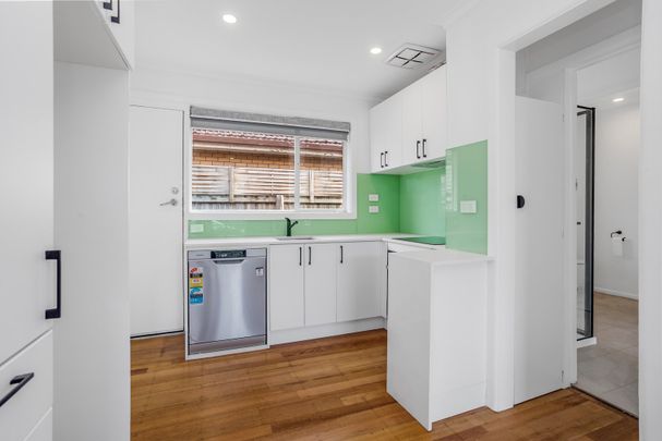 Register To Inspect // Stylish, Spacious & Exceptionally Convenient – The Ideal South Kingsville Retreat - Photo 1