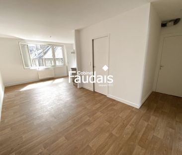 Location Appartement 3 pièces 52m² ST LO 50000 - Photo 1