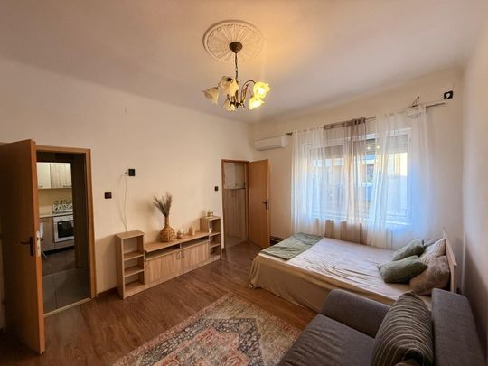 Apartament cu 1 camera de inchiriat ultracentral- Republicii, Oradea - Fotografie 1