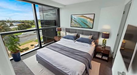 2 Bedroom & 2 bathroom - Furnished Apartment - Available NOW - Photo 3