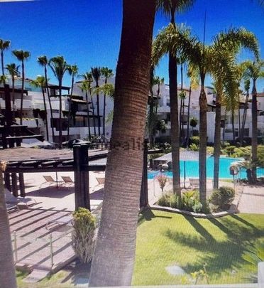 Alquiler de piso en Puente Romano - Foto 1