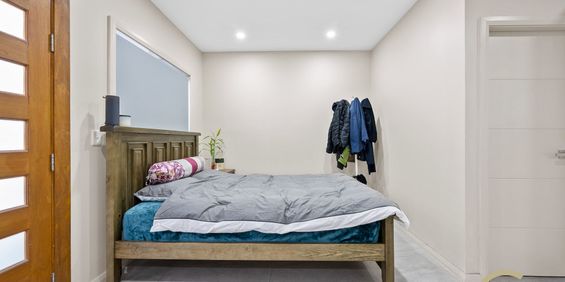 Modern&comma; Spacious Studio Flat&excl;&excl; - Photo 3