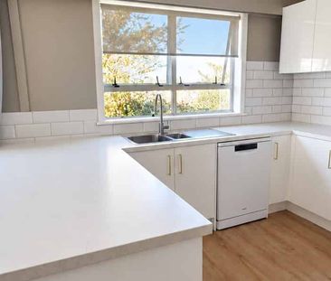 15A Julian Street, Redwoodtown - Photo 3