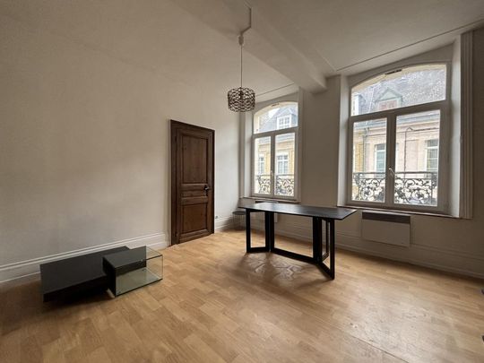 Location Appartement 2 pièces Meublé 44m² ST OMER 62500 - Photo 1