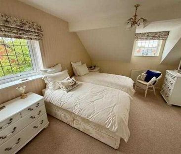 4 bedroom townhouse to rent - Photo 3