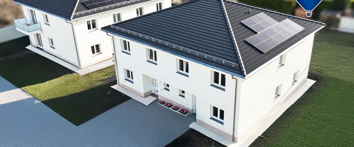 Neubau-Doppelhaushälfte: Familienfreundlich, modern, energieeffizient mit Garten – Erstbezug! - Photo 1