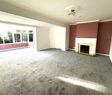 3 bedroom detached bungalow to rent - Photo 2