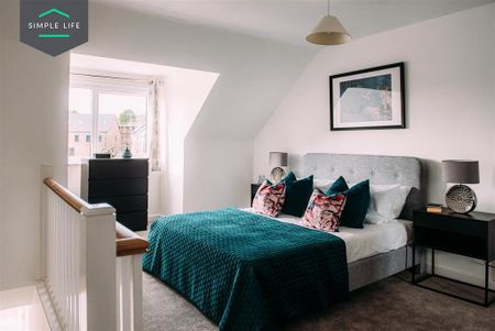 3 bedroom semi-detached house to rent - Photo 3