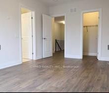 Townhouse For Lease | N8124664 - Photo 4