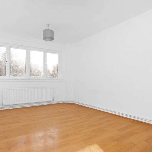 Hackney Downs Park, London, N16 - Photo 1