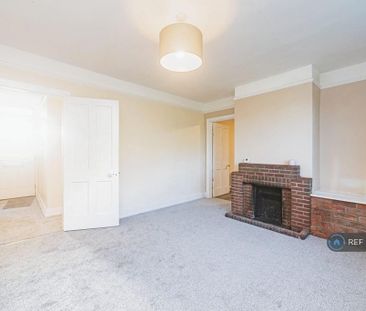 3 bedroom bungalow to rent - Photo 2