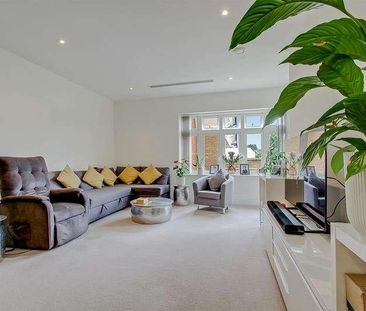 Hurley Court, High Road, North Finchley, N12 - Photo 1