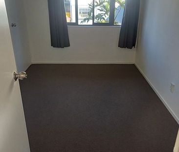 1 Bedroom Newly Renovated House, Manurewa - Photo 6
