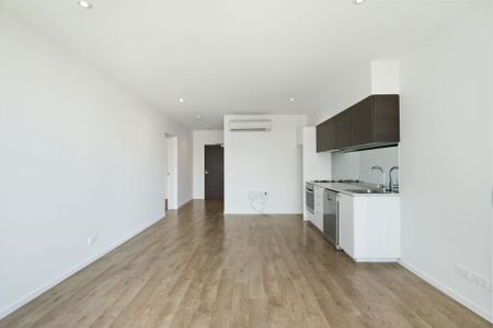 1 Bedroom Apartment in a Stunning Location - Photo 5