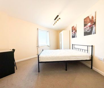 Stockport Road, Grove Village, Ardwick, M13 9AH - Photo 3