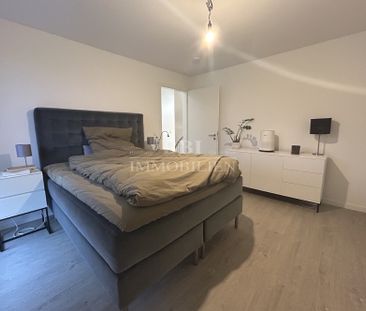 Tolle, neuwertige 4-Zimmer-Wohnung über 2 Ebenen mit Balkon sowie 2... - Foto 6