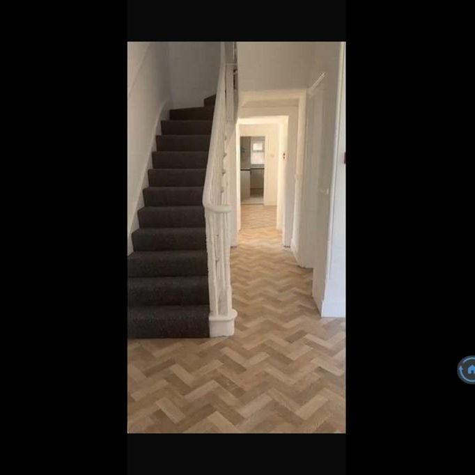 7 bedroom semi-detached house to rent - Photo 2