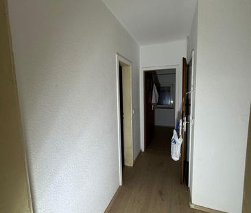 Renovierte Erdgeschoss Wohnung mit Balkon Zentral Essen - Photo 3