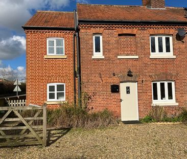 Cosy Character Cottage to Rent in Norwich - Photo 1