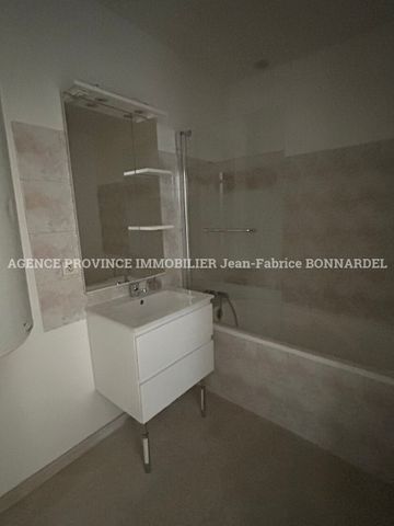 Location Appartement 3 pièces 60m² VALREAS 84600 - Photo 4