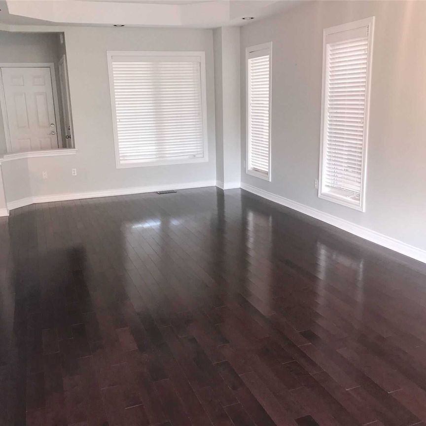 For Lease - 9 Firwood Drive, Richmond Hill, Ontario - Photo 1