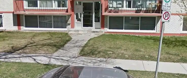 Available room for rent close to downtown. — 2 Bedrooms Room For Rent - Photo 1