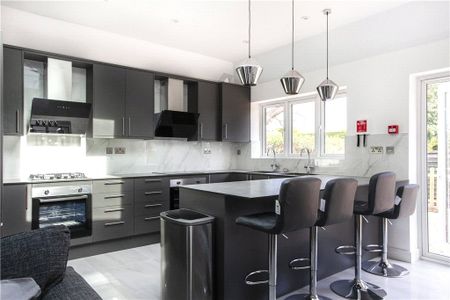 Elmside, Guildford, Surrey, GU2 7SH - Photo 4