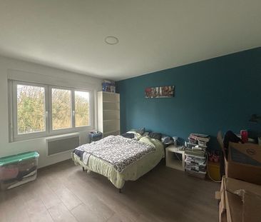 Location Appartement 3 pièces 69m² - Photo 3