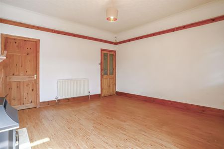 Nares Road, Blackburn - Photo 2