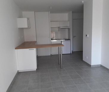 Location Appartement 2 pièces 40m² NANTES 44300 - Photo 2