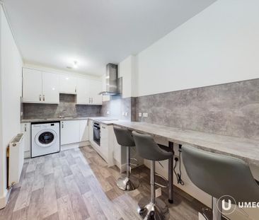 3 bedroom apartment to rent - Photo 6